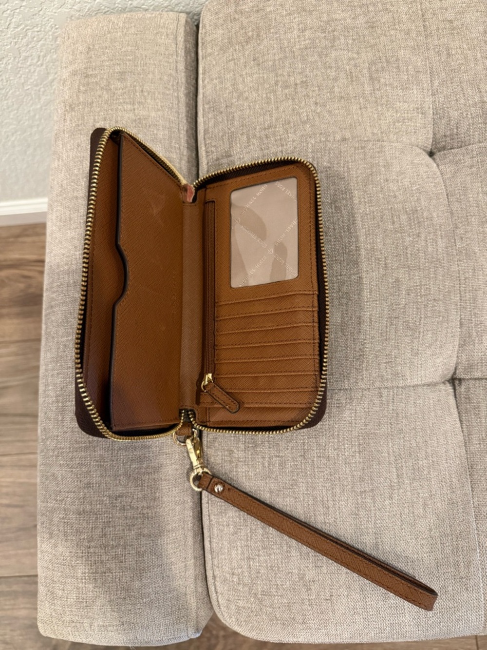 Michael Kors Brown Jet Set Signature Logo Smartphone Wristlet with Gold Hardware - Picture 3 of 3